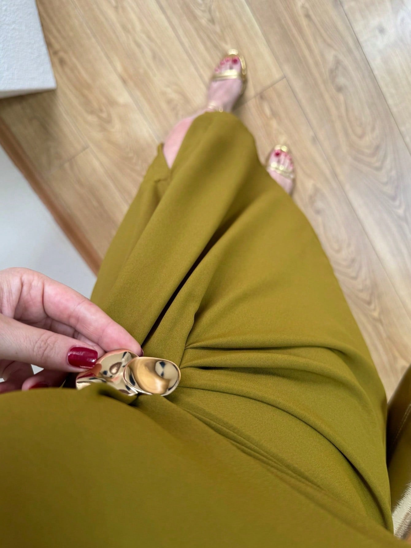 Maxikleid mit Schlitz, Poly-Mischgewebe, Olivfarben