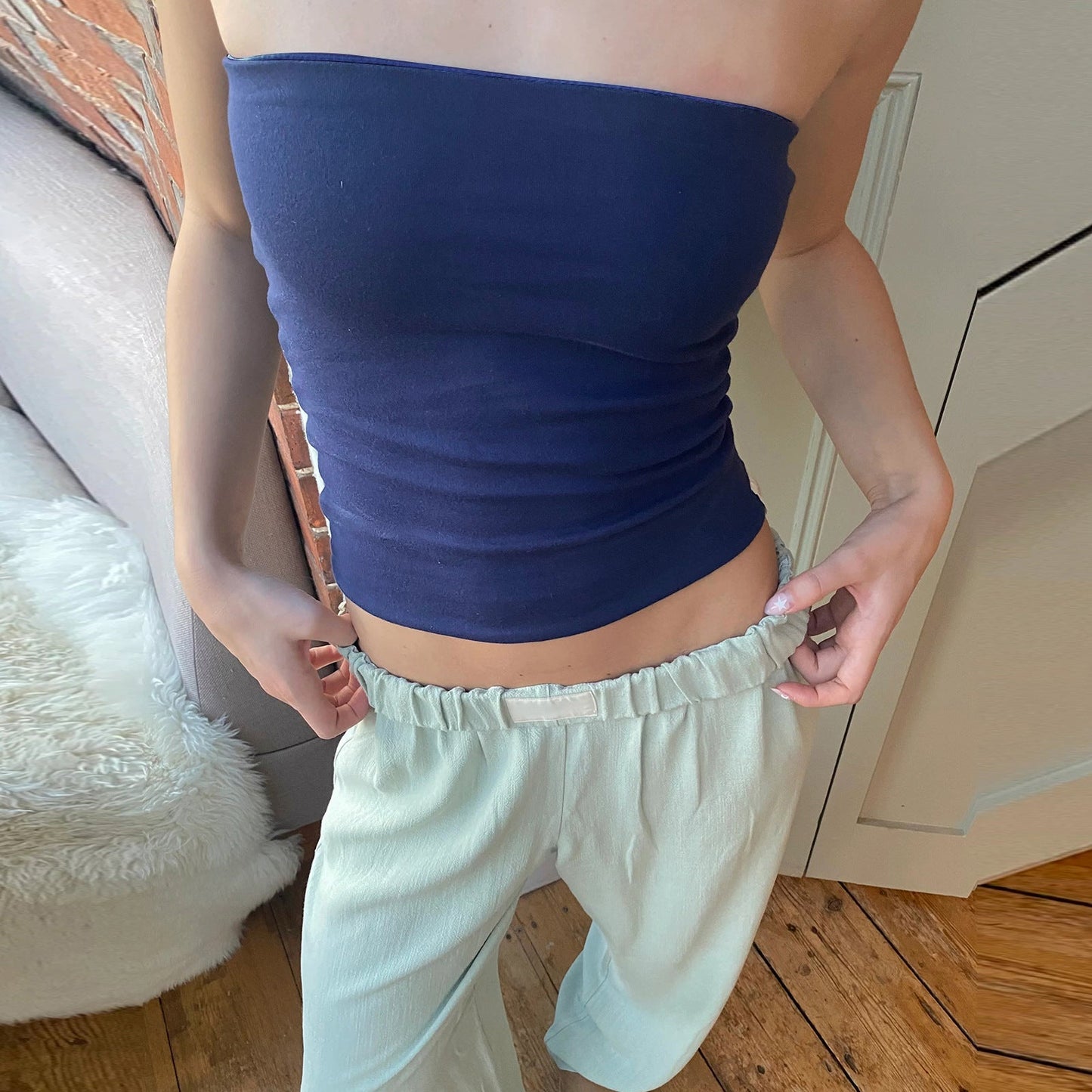Damen-gestreiftes Bustier-Top mit feinen Linien