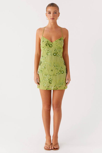 Kurzkleid mit Paillettenverzierung