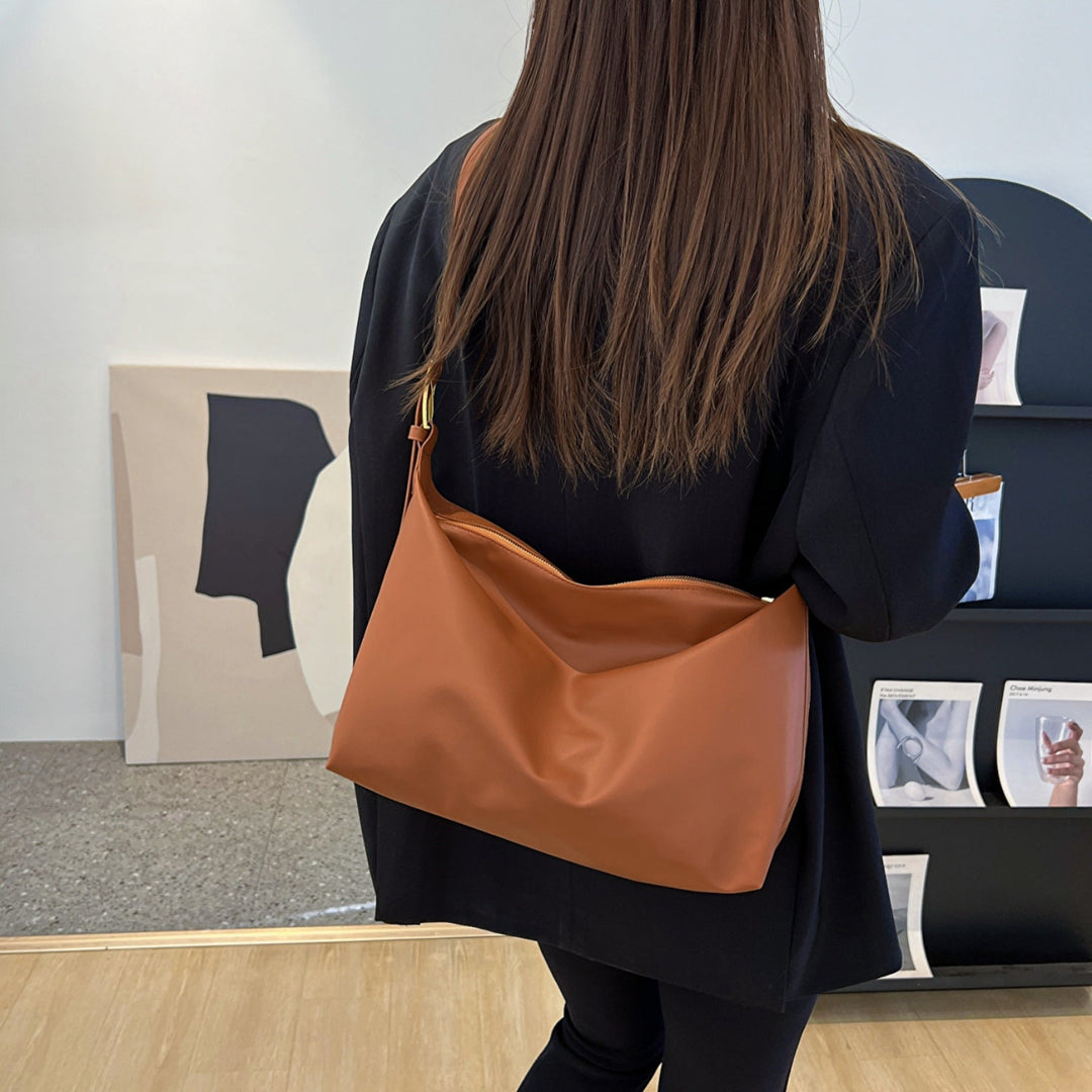 Minimalistische Schultertasche mit Reißverschluss für Damen