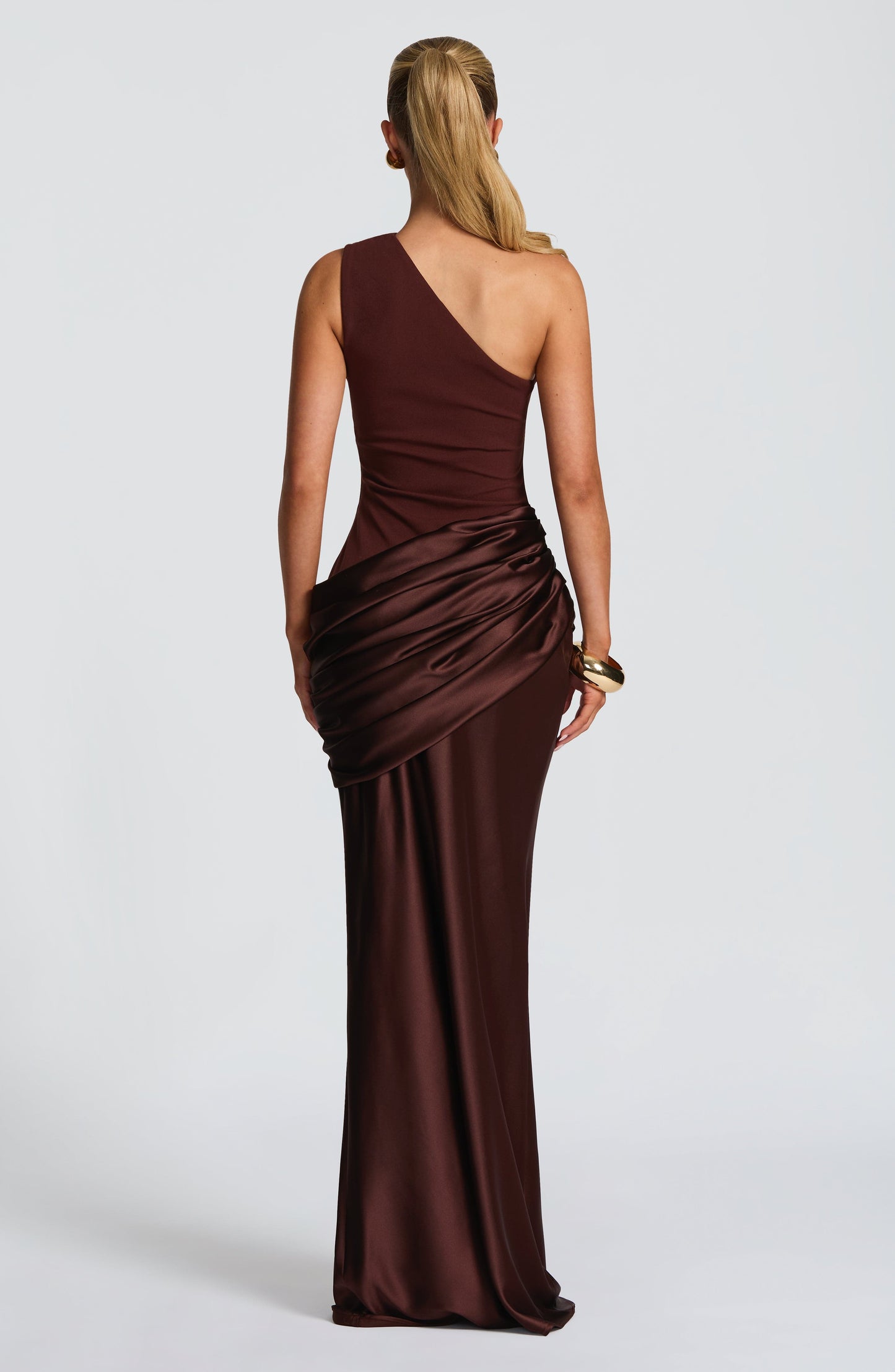 Ein-Schulter Crepe Satin Maxikleid Damen