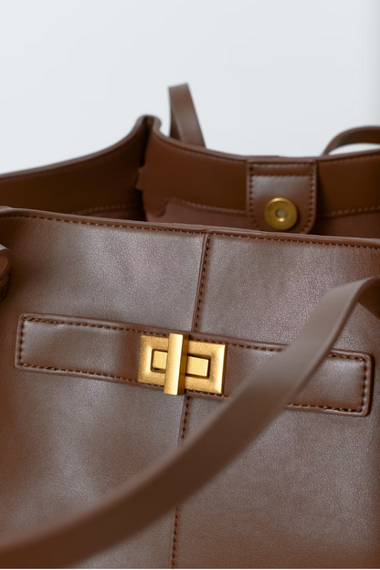 Livana Tote Braun | Elegante große Tote Bag mit Laptopfach und goldenen Details aus veganem Ultrafiber für Damen