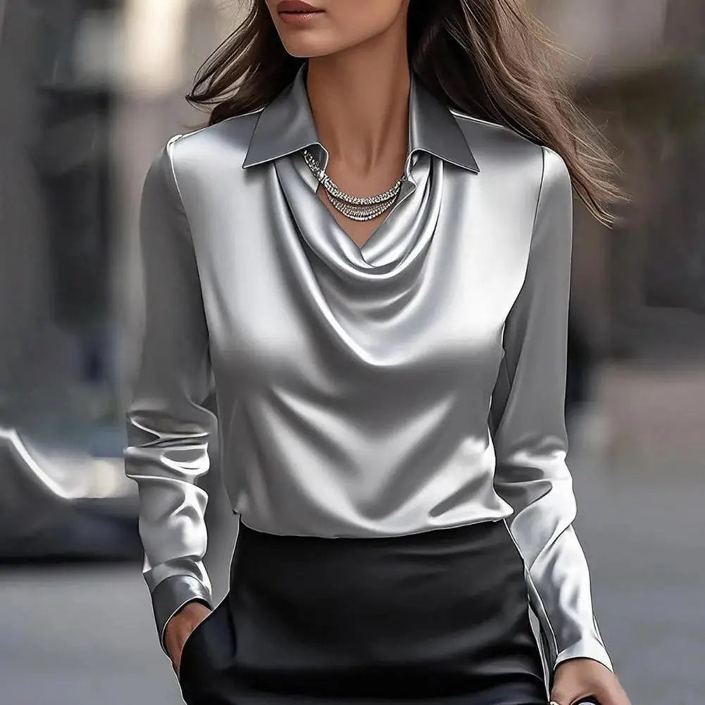 Damen Satinbluse Mit Wasserfallausschnitt Und Klassischem Kragen
