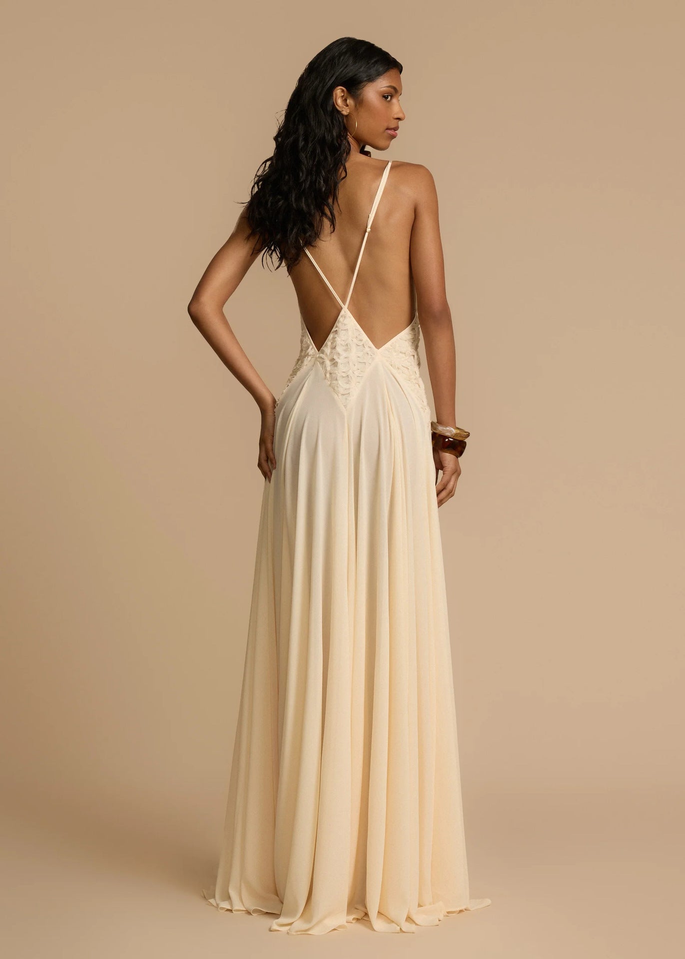 Weißes tief V-Ausschnitt Spitzen-Maxikleid fließendes Sommer-Cami