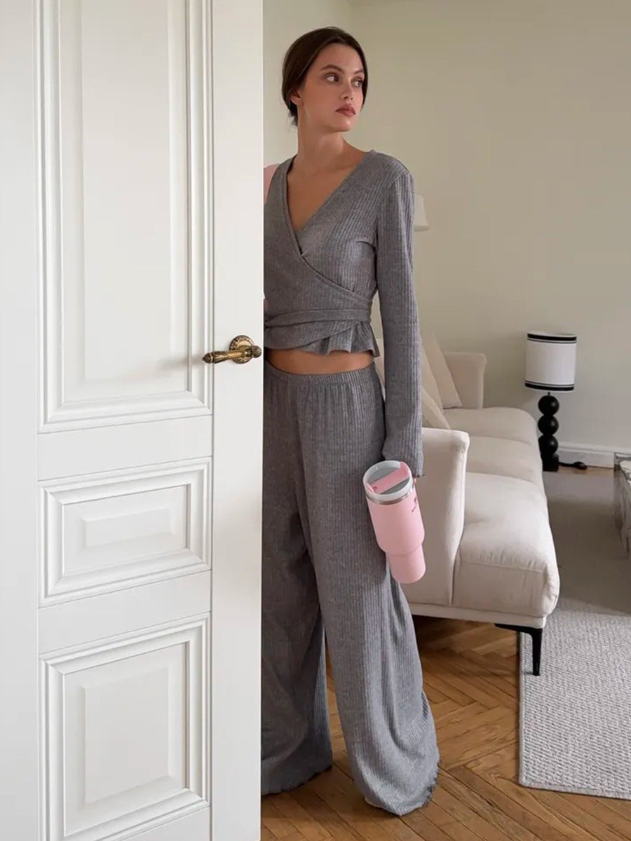 Grau Geripptes Strick-Crop-Top und Weite Hosen Set