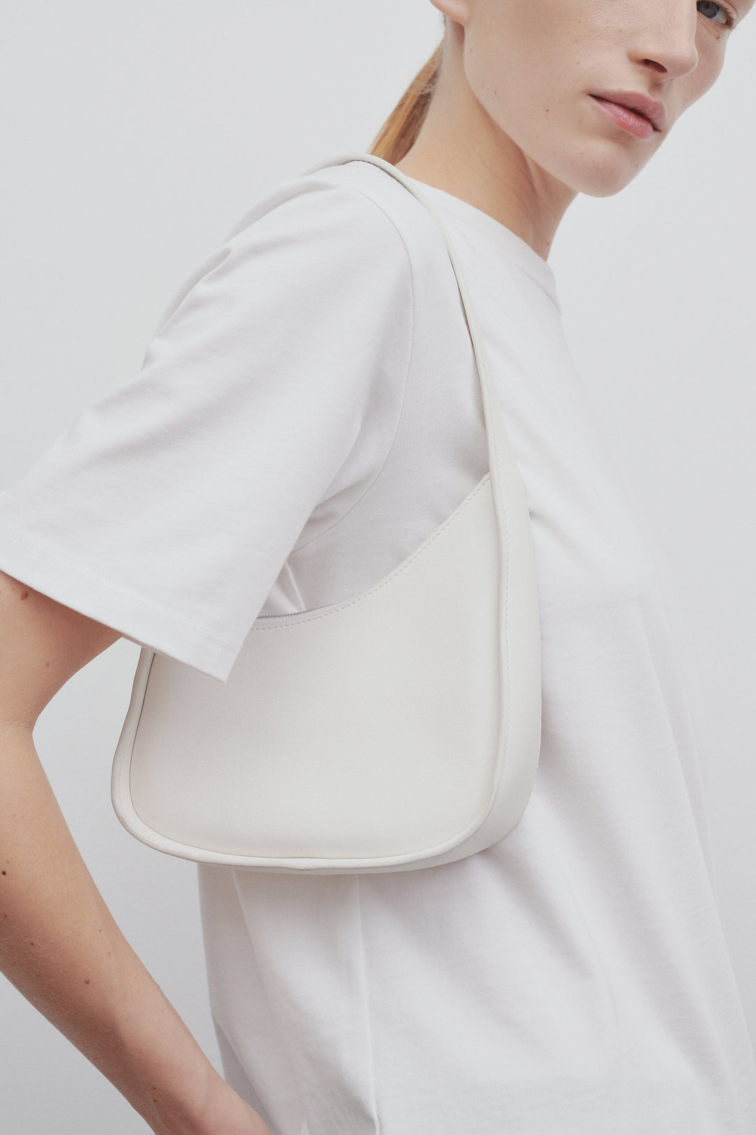 Minimalistische Halbmond-Schultertasche für Damen