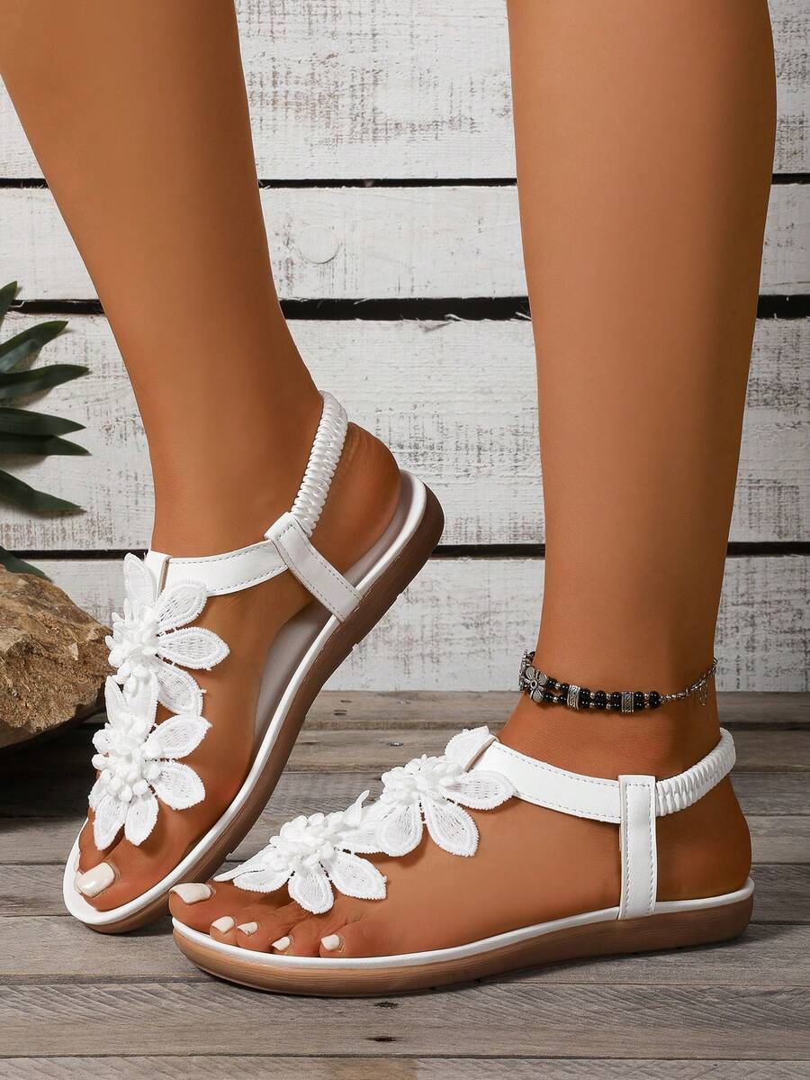 Leichte Damen Sandalen mit Blumenapplikation für den Alltag