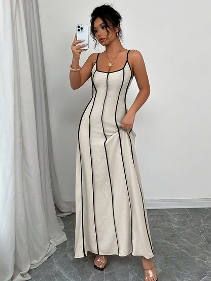 Ärmelloses Sommerkleid aus Viskose Beige