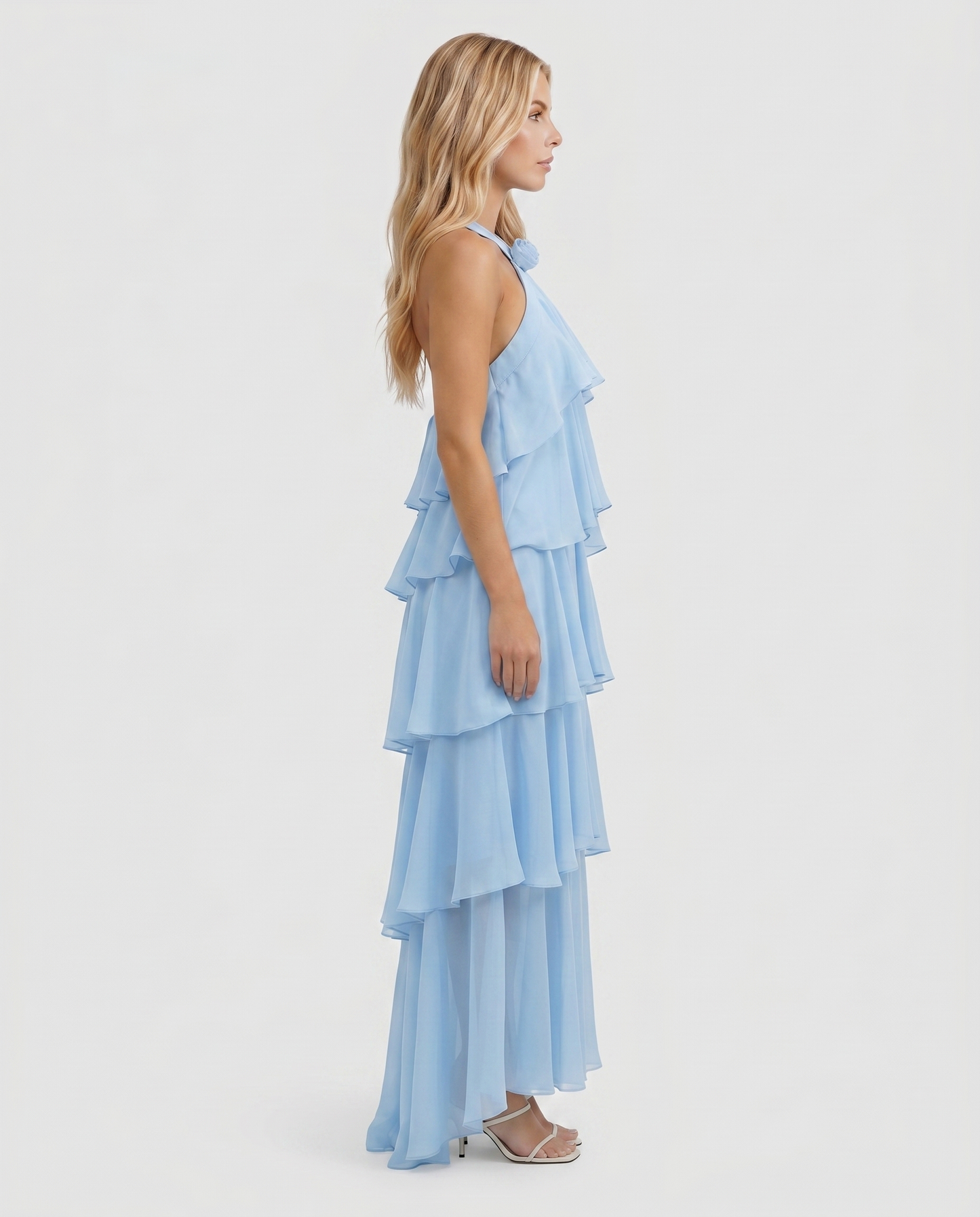 Maxikleid mit mehrlagigem Volant und Neckholder-Ausschnitt