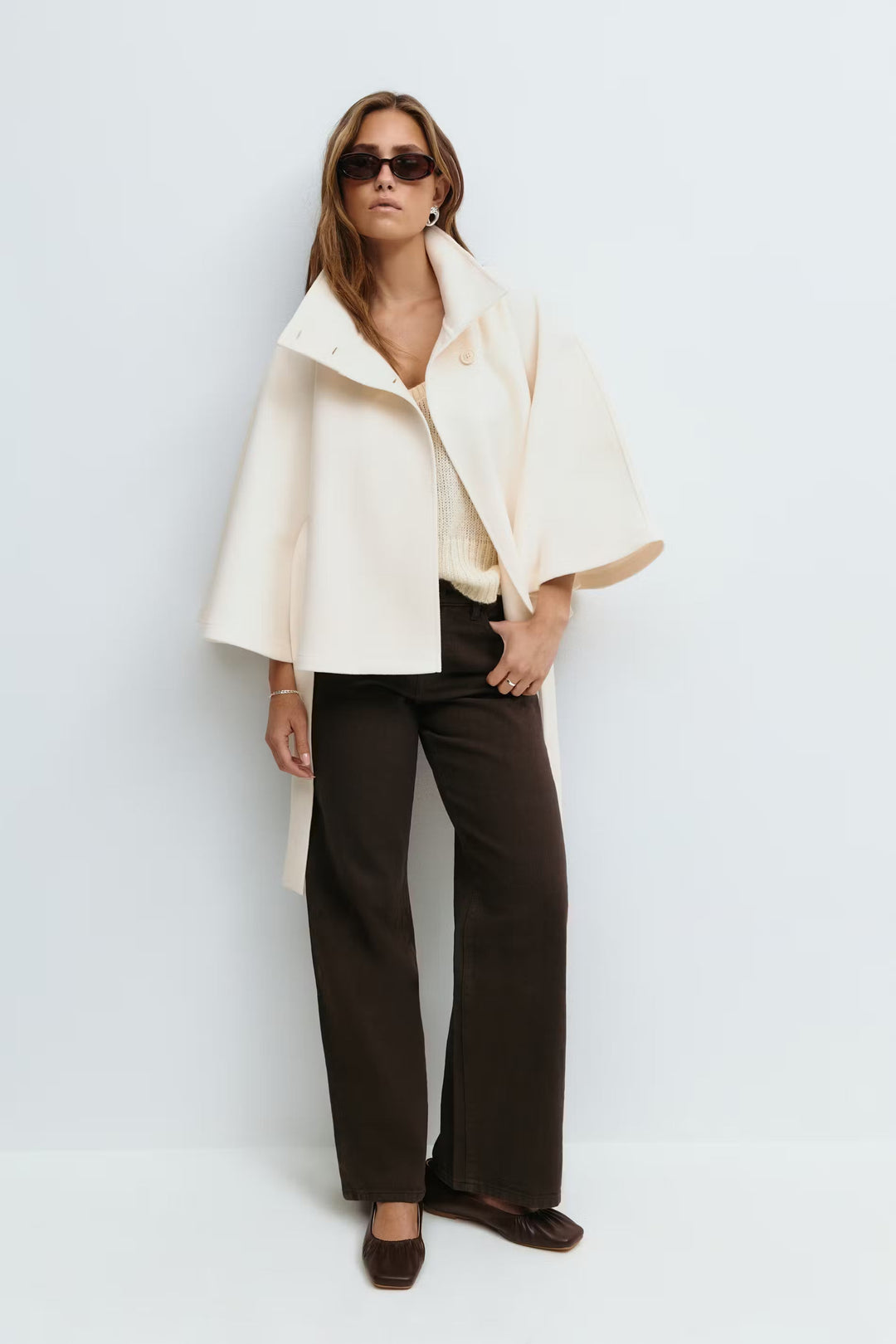 Damen Cape Jacke Mit Modernem Design