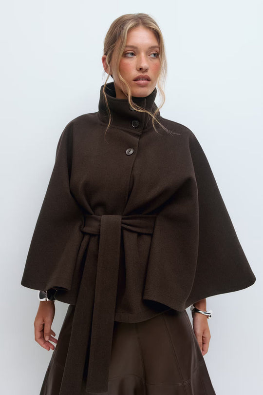 Damen Cape Jacke Mit Modernem Design