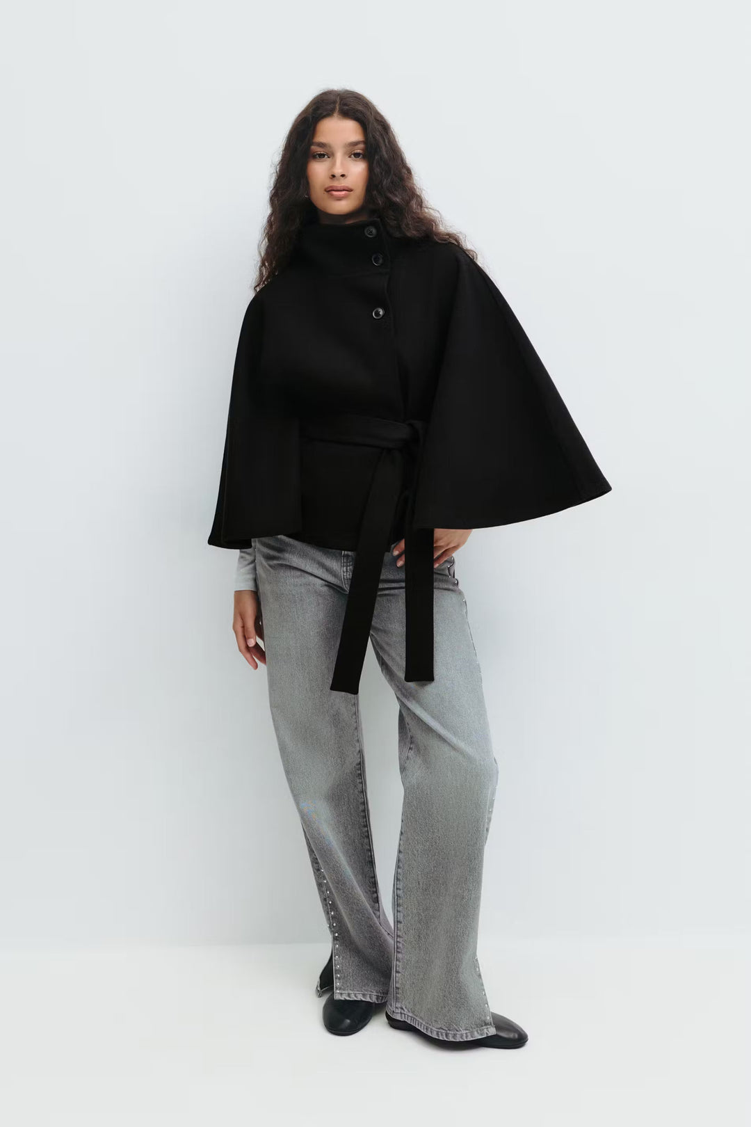 Damen Cape Jacke Mit Modernem Design