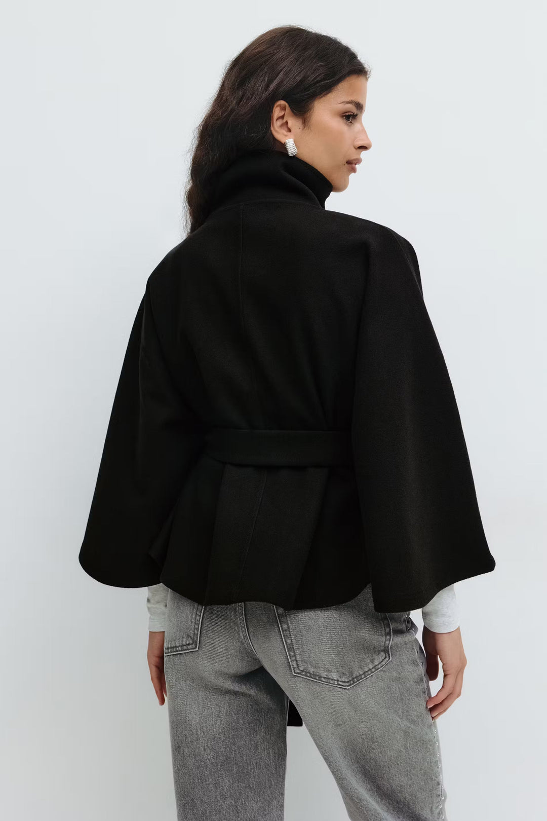 Damen Cape Jacke Mit Modernem Design