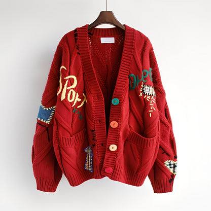 Bestickter Damenpullover mit stilvollen Details