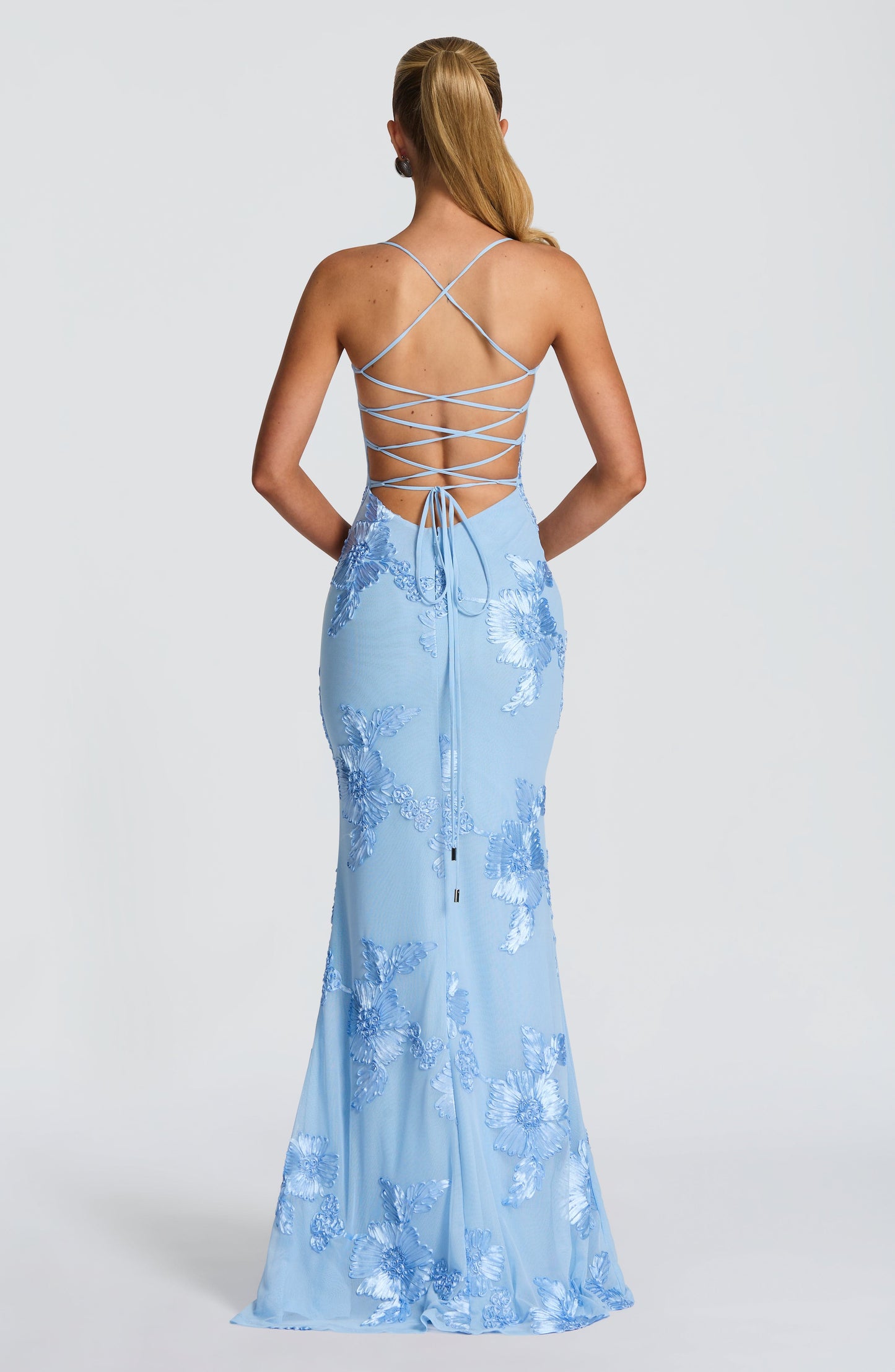 Maxikleid aus Velours mit herzförmigem Ausschnitt