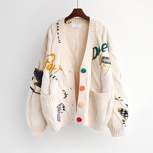 Bestickter Damenpullover mit stilvollen Details
