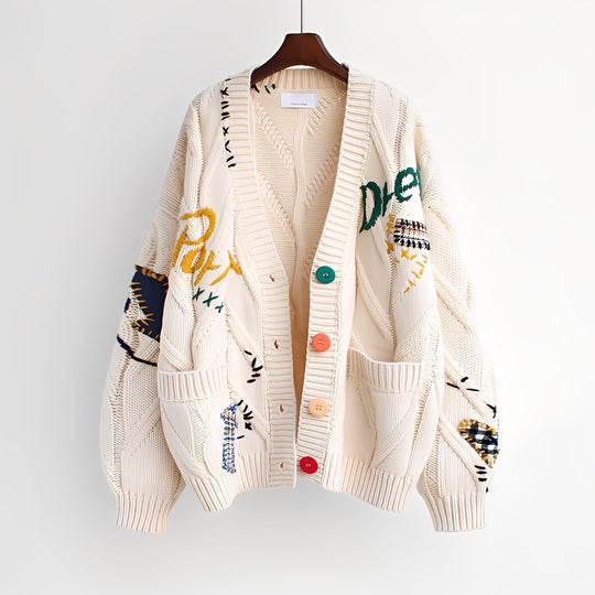 Bestickter Damenpullover mit stilvollen Details