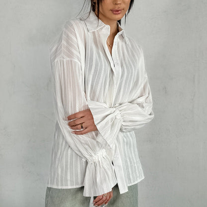 Gestreifte Bluse mit bindbaren Manschetten für Damen