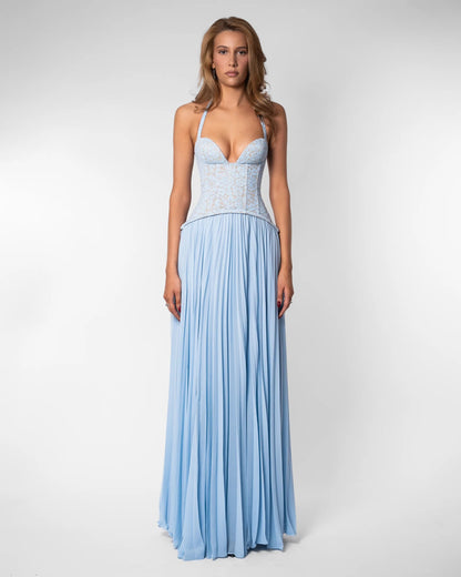 Fließendes Maxikleid in lebendigen Farben
