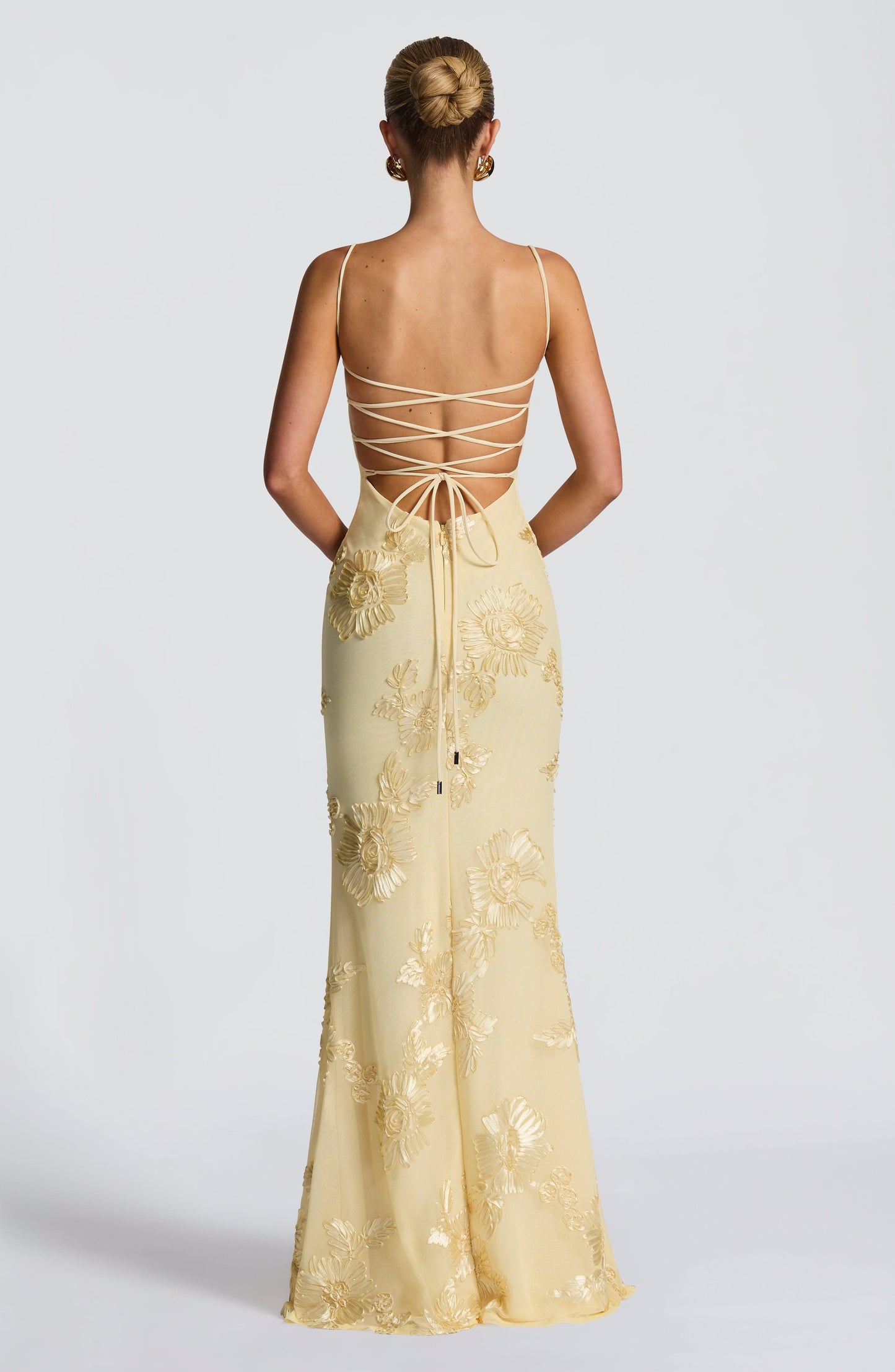 Maxikleid aus Velours mit herzförmigem Ausschnitt