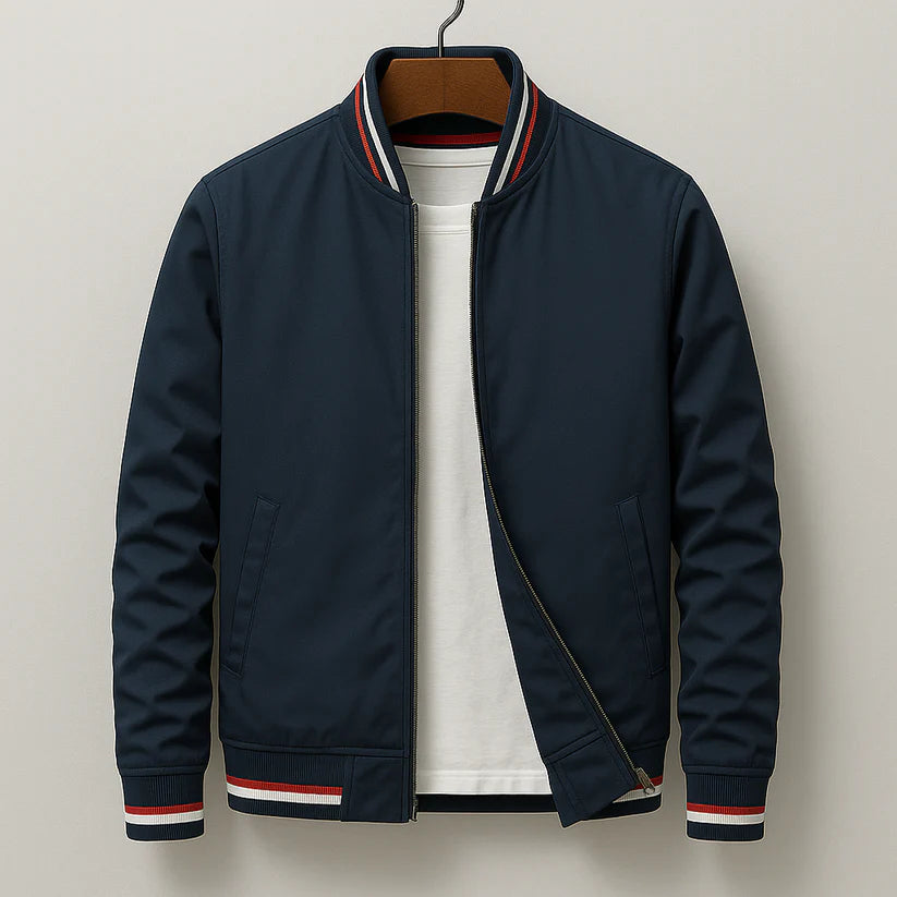 Herren Bikerjacke in ganzer Ansicht mit sportlich-markantem Schnitt