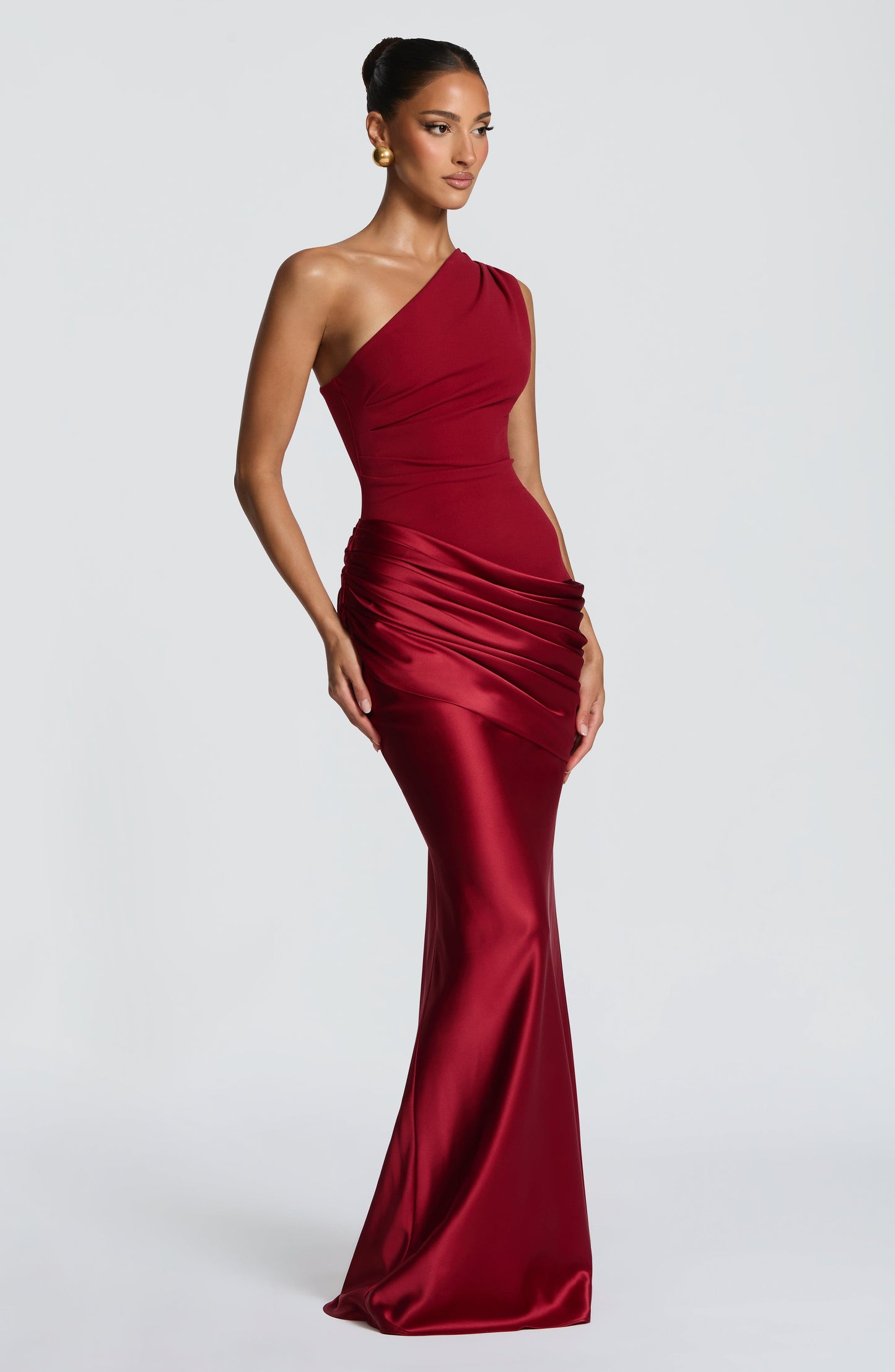 Ein-Schulter Crepe Satin Maxikleid Damen