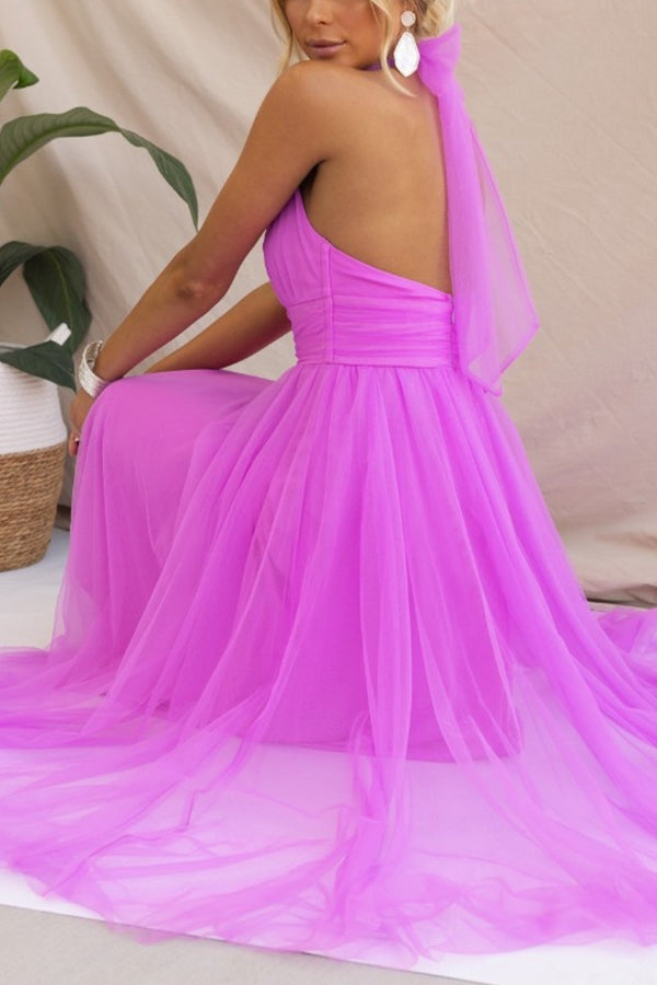 Maxikleid mit gerafftem Tüll-Halfterdetail