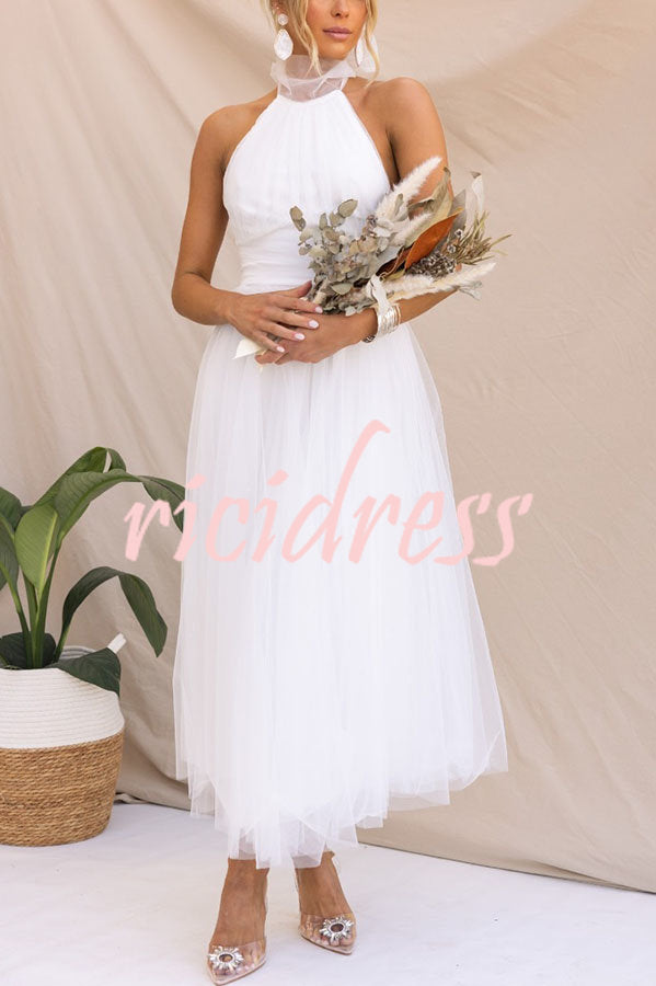 Maxikleid mit gerafftem Tüll-Halfterdetail