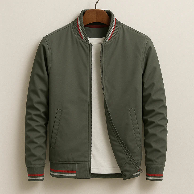 Herren Bikerjacke von der Seite mit markantem Rippkragen