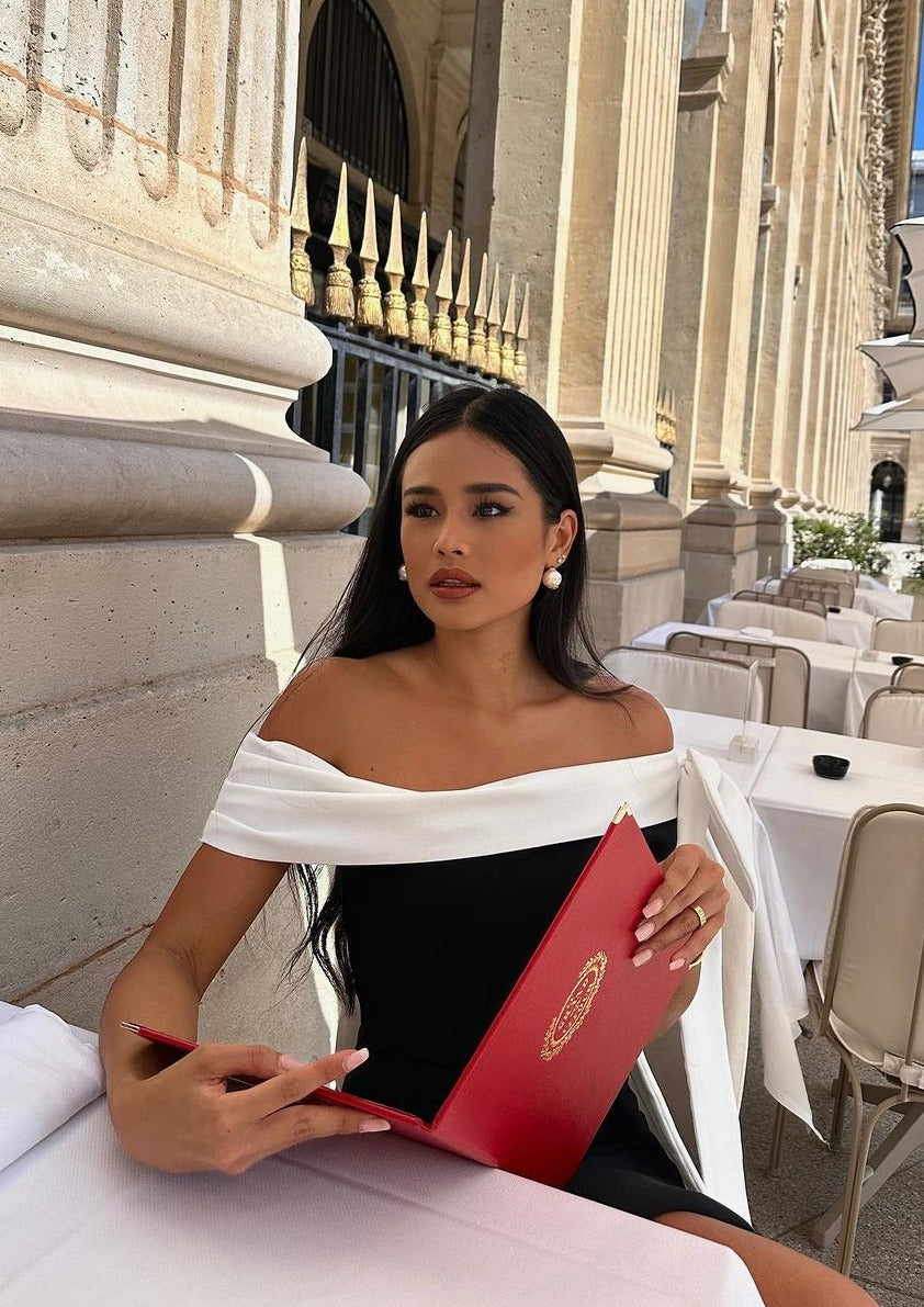 Valentina Elegantes Midikleid mit femininer Silhouette