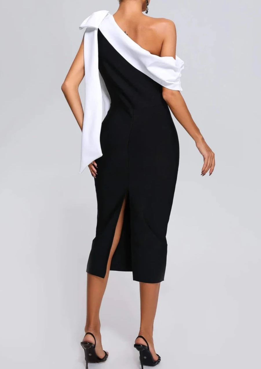 Valentina Elegantes Midikleid mit femininer Silhouette