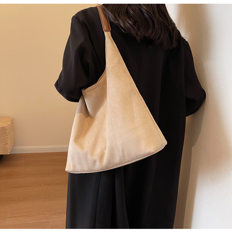Schlichte Hobo Tasche für Damen