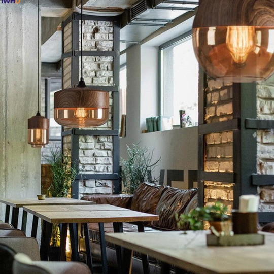 Skandinavische Holz-Deckenlampe mit getöntem Glas