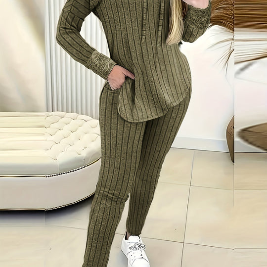 Zweiteiliges Strickset mit Kapuzenpullover und Hose für Damen