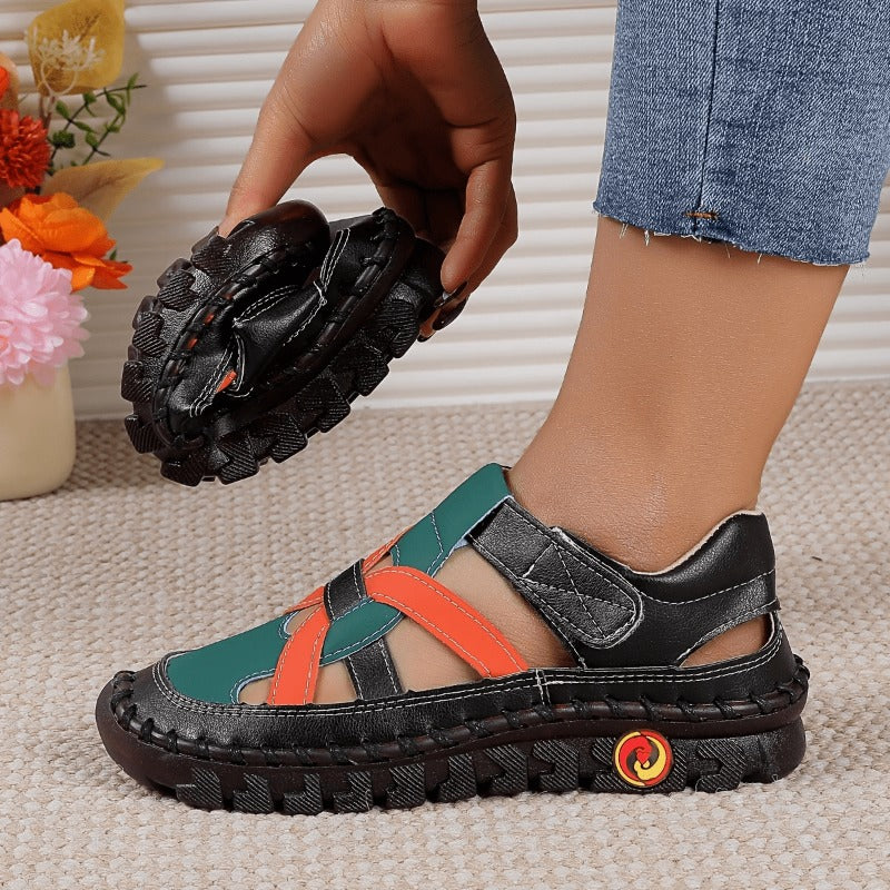 Rückansicht der lässigen Damen Sandalen mit bequemem Fersenbereich