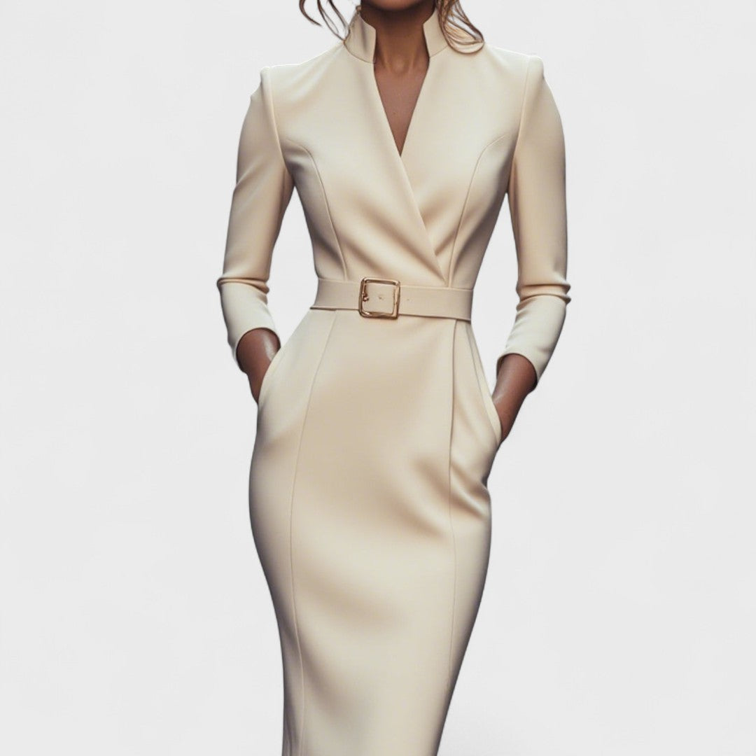 Elegantes Bleistiftkleid mit Gürtel für einen anspruchsvollen Stil