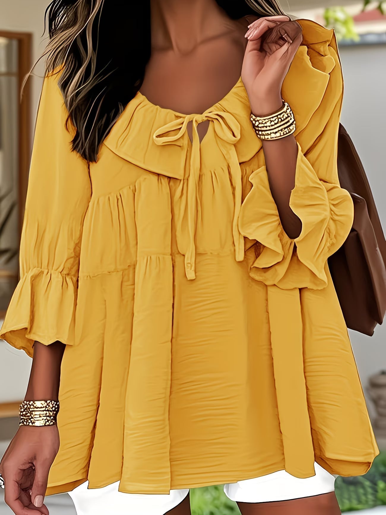 Elegante Bluse mit Rüschensaum am Ausschnitt für Damen