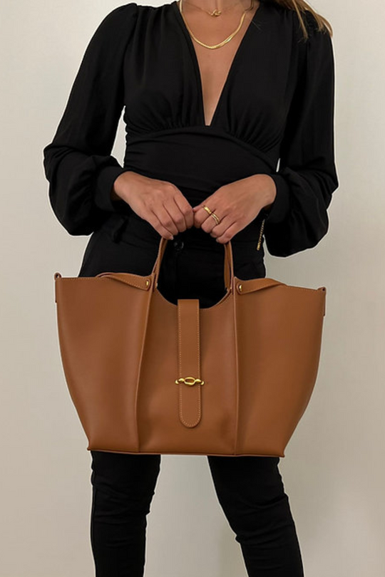 Vera Caffè | Große Business-Tasche aus veganem Ultrafiber mit Laptopfach und goldenen Details für Damen
