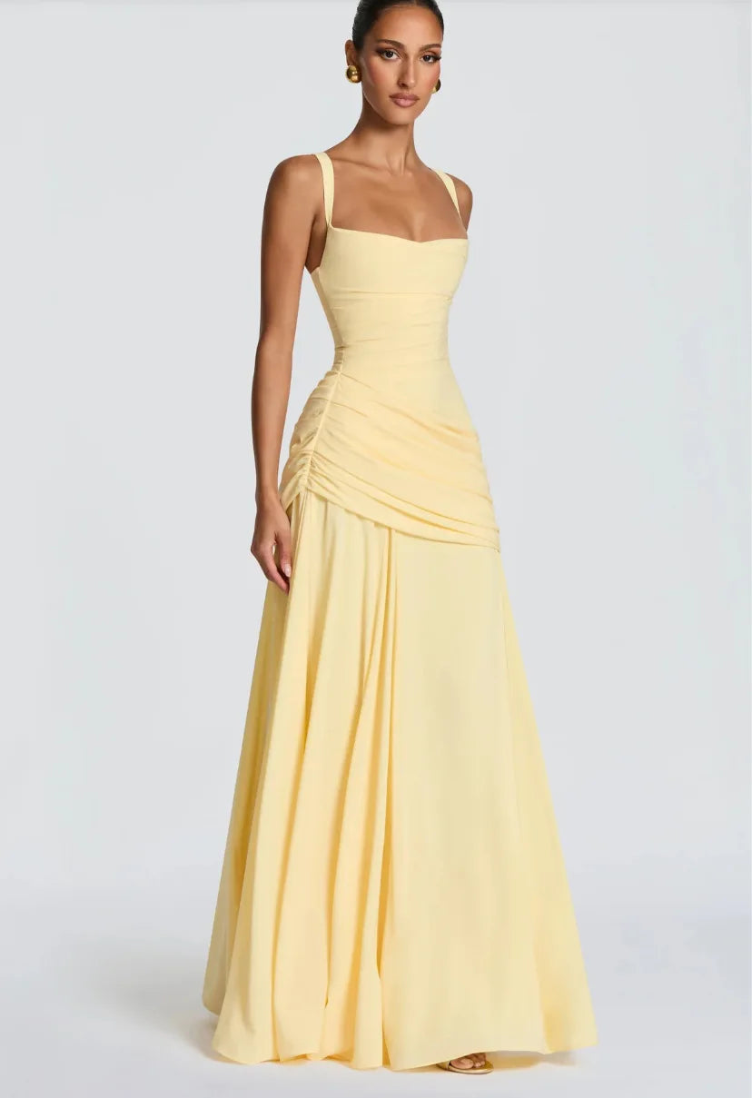 Gelbes gerafftes, drapiertes Maxikleid