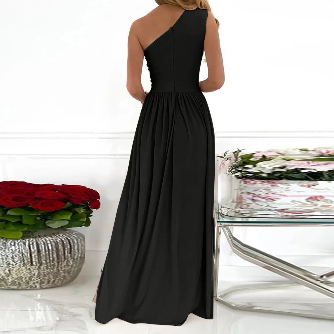 Elegantes Abendkleid mit Ein-Schulter-Träger und Seitenschlitz