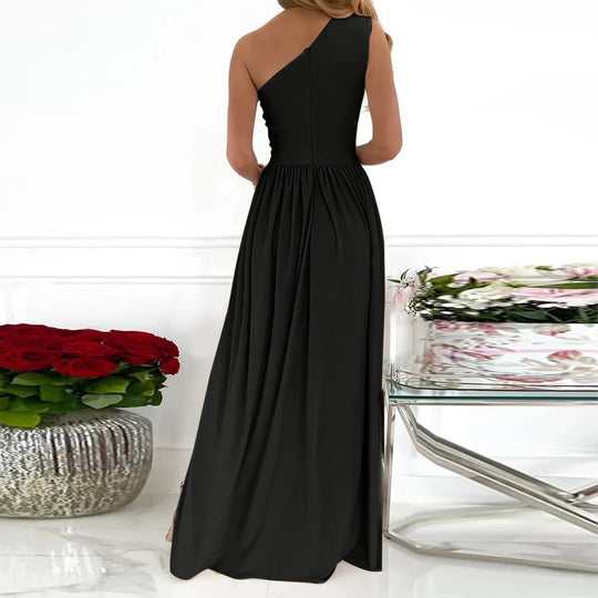 Elegantes Abendkleid mit Ein-Schulter-Träger und Seitenschlitz