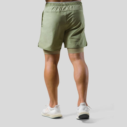 Herren-Trainingshose mit integrierten Kompressionsshorts