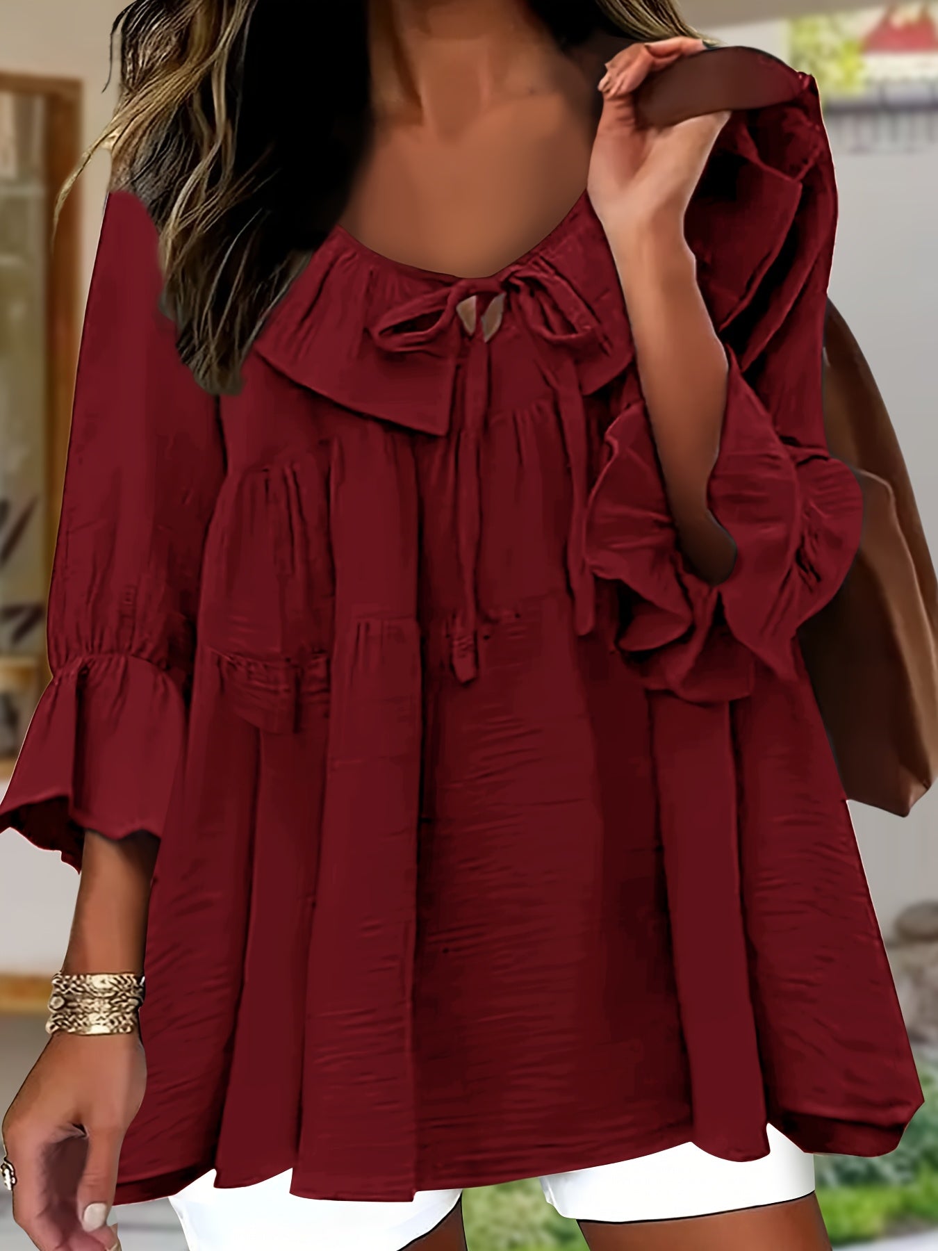 Elegante Bluse mit Rüschensaum am Ausschnitt für Damen