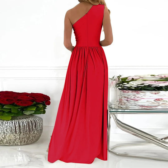 Elegantes Abendkleid mit Ein-Schulter-Träger und Seitenschlitz