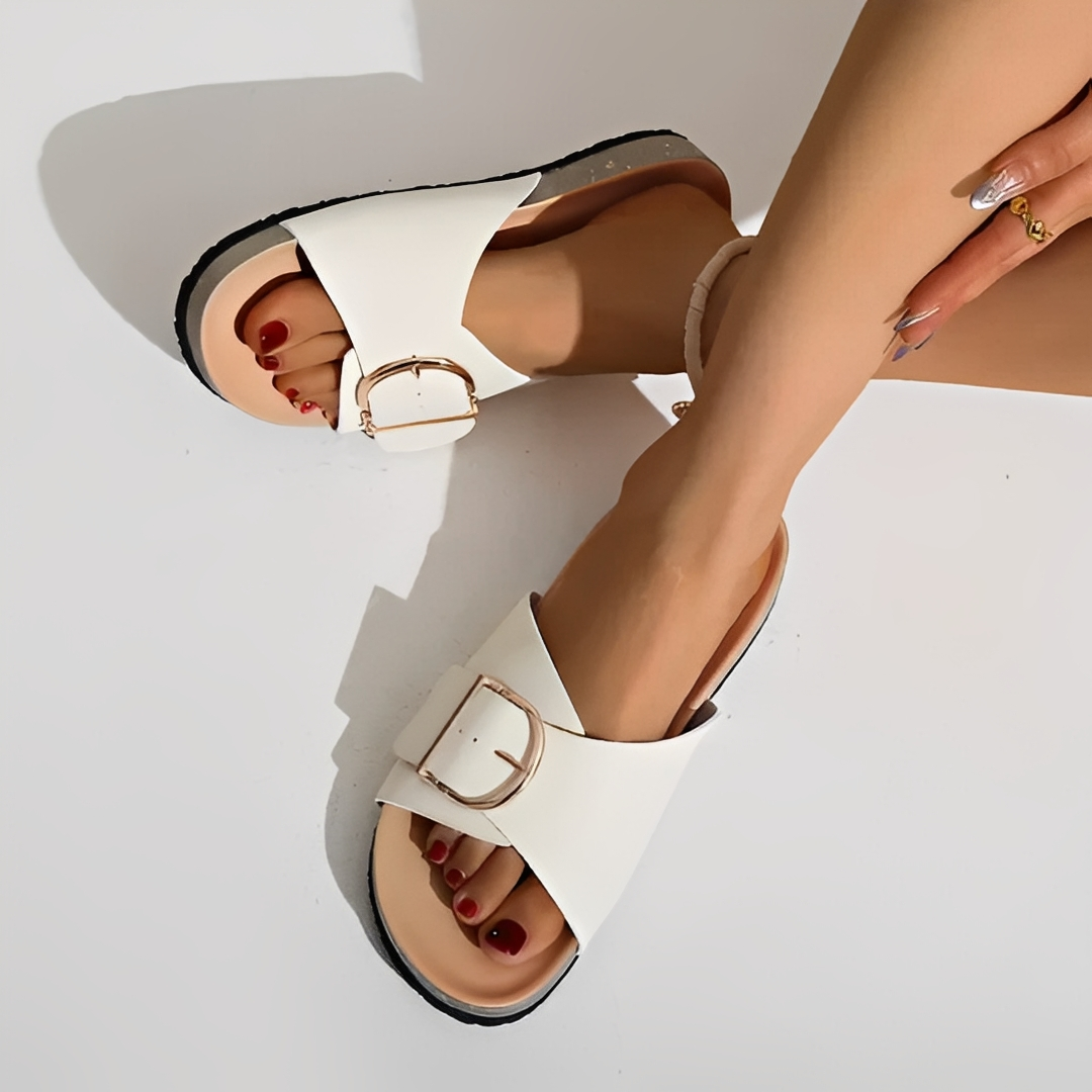 Elegante leichte Sommersandalen für Damen