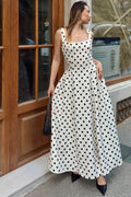 Damen Midi-Kleid mit Glockenrock und weißen Polka Dots, tailliert mit breiten Trägern