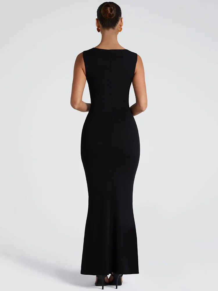 Maxikleid mit Quadrat-Ausschnitt und figurformendem Abendkleid