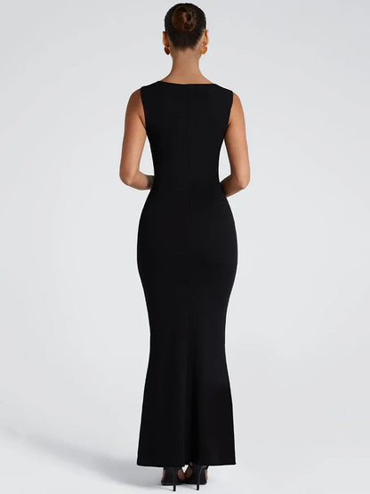 Maxikleid mit Quadrat-Ausschnitt und figurformendem Abendkleid