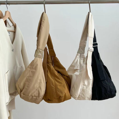 Nylon Puffer Hobo Umhängetasche mit verstellbarem Riemen