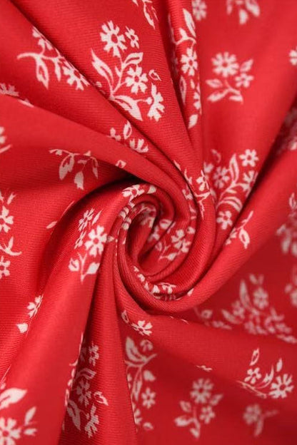 Langes Damenkleid mit floralem Print und luftiger Passform für warme Tage
